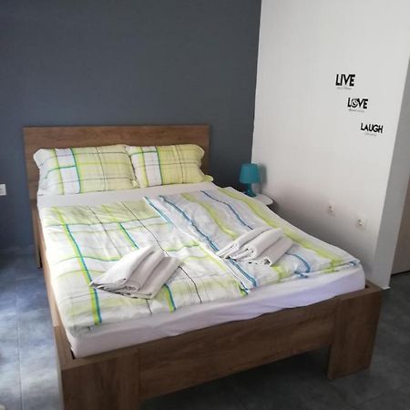 Apartment By The Sea,Neoi Epivates Beach, Thessaloniki Неи-Эпиватай Экстерьер фото